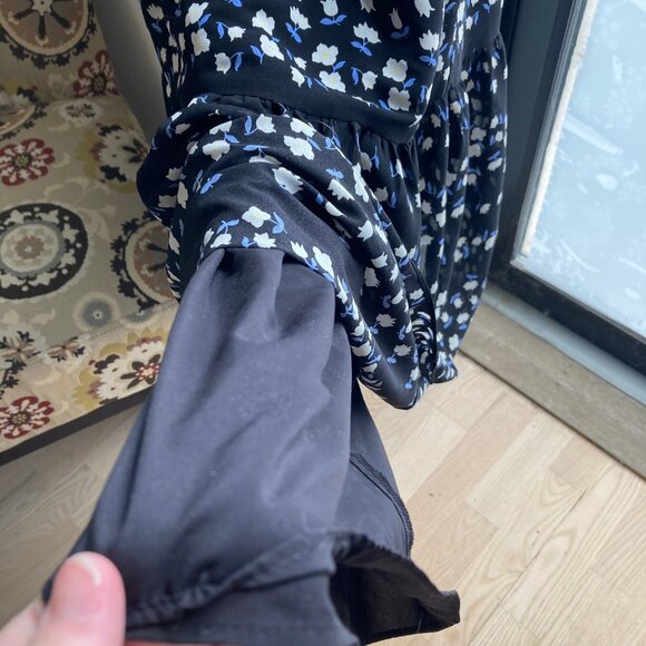 Ann Taylor Petite Floral Print Lined Maxidress - Picture 6 of 6